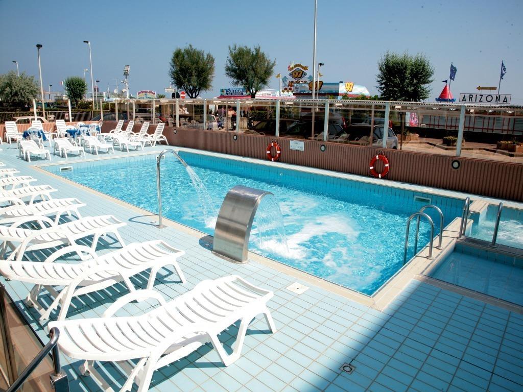 Hotel Arizona Ριτσόνε Εξωτερικό φωτογραφία