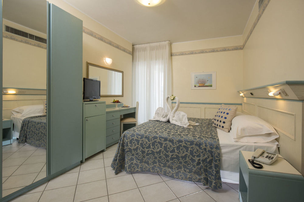 Hotel Arizona Ριτσόνε Εξωτερικό φωτογραφία